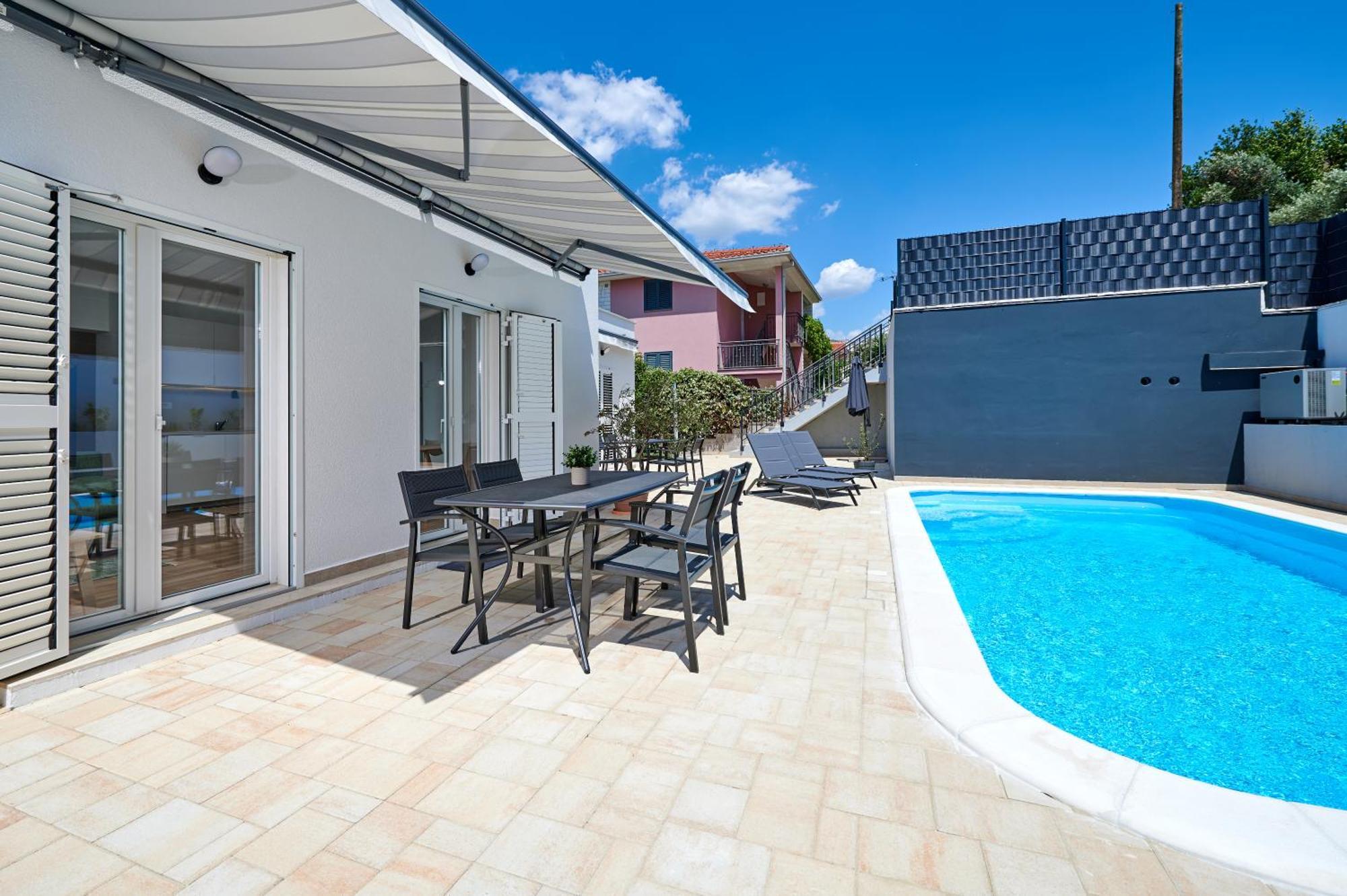 Nela & Sara - 2 Apartments With Heated Swimming Pool Seget Vranjica Eksteriør billede